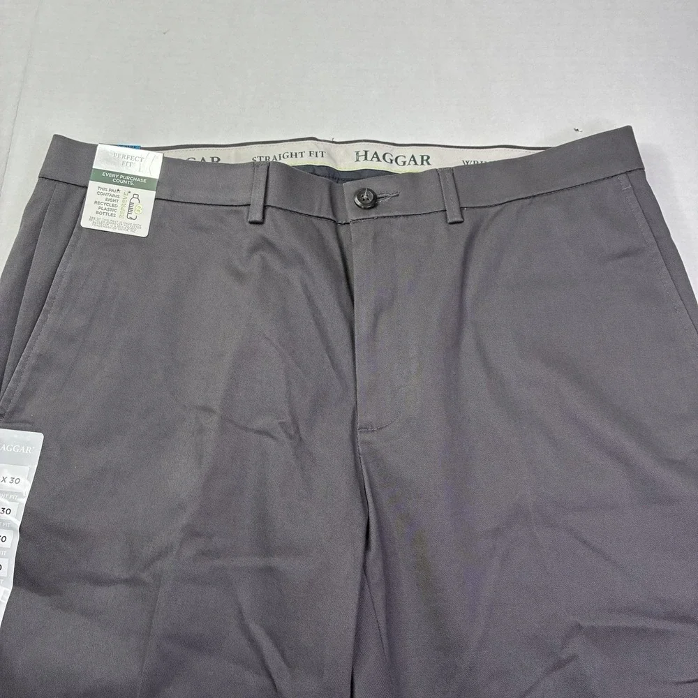 Haggar Performance Khakis Men's Size 36x30 Dark Gray Straight Fit Comfort Waist
